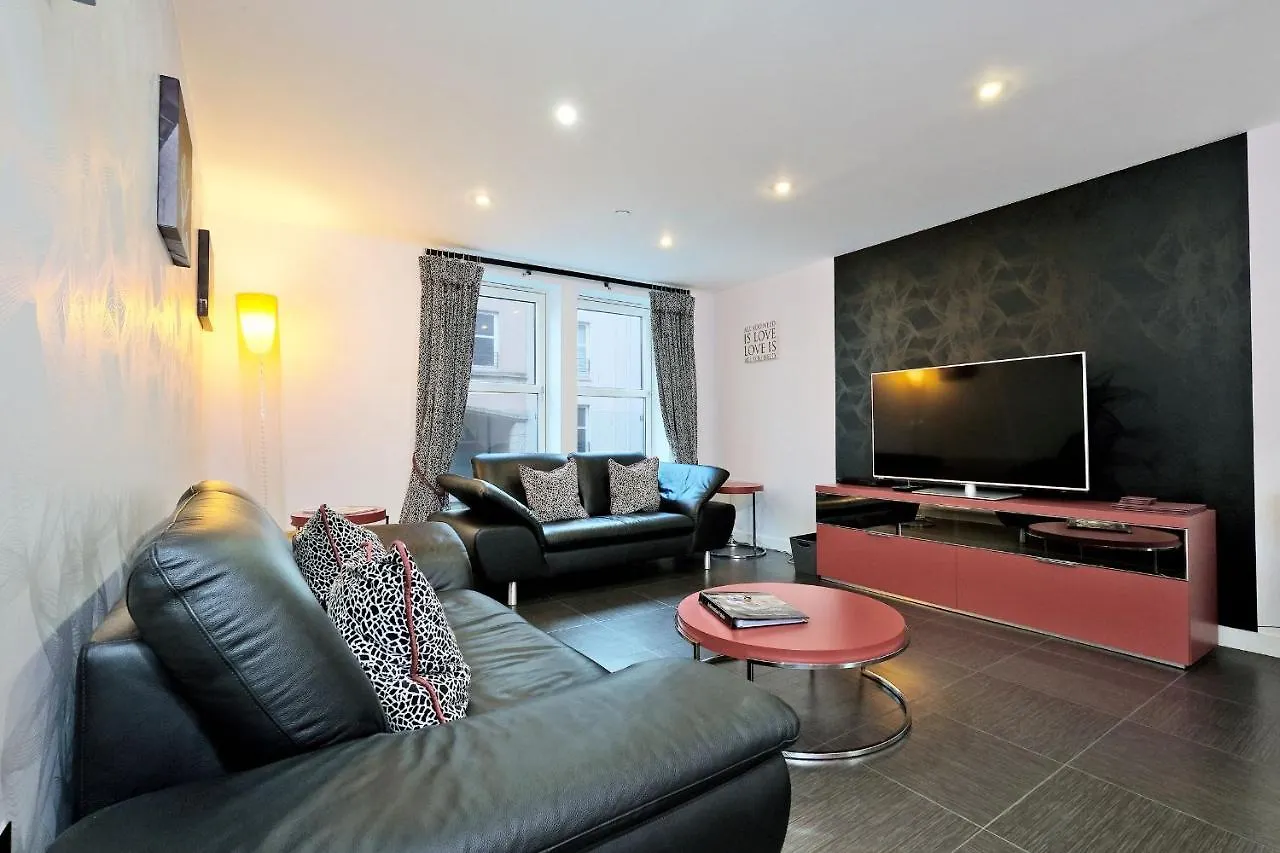 Town And Country Chapel Street Apartments Aberdeen Aparthotel