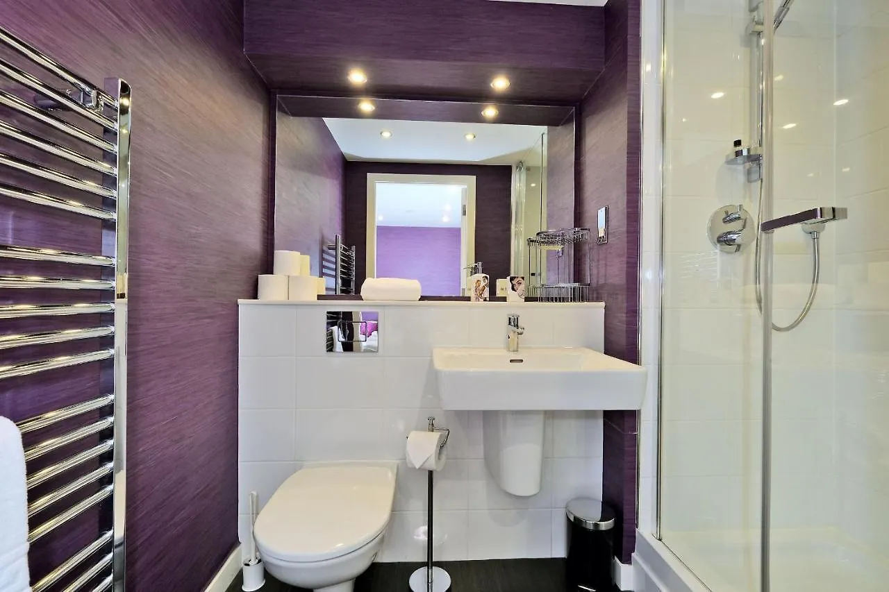 Town And Country Chapel Street Apartments Aberdeen Aparthotel